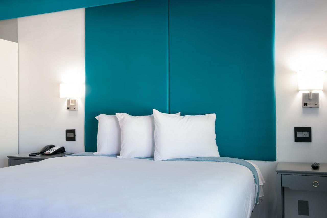 Tilbury Hotel 2*